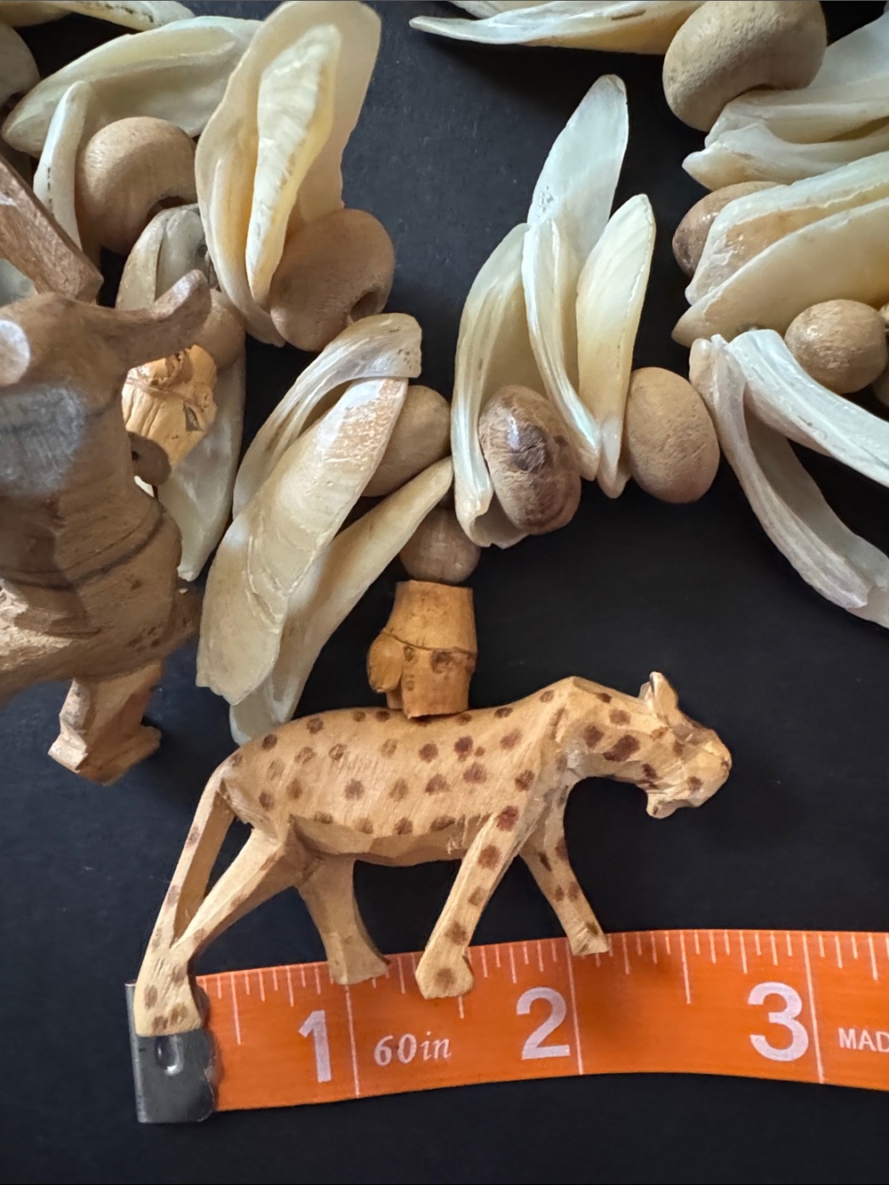 Vintage Wood Safari Animal Necklace - Picture 11 of 16